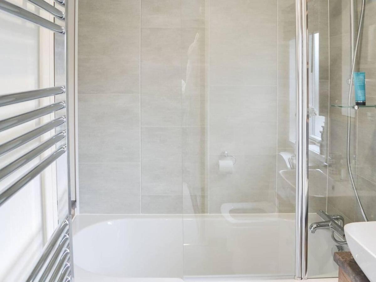 Luxury Boutique Style Lodge With Hot Tub Бринлингтон Экстерьер фото